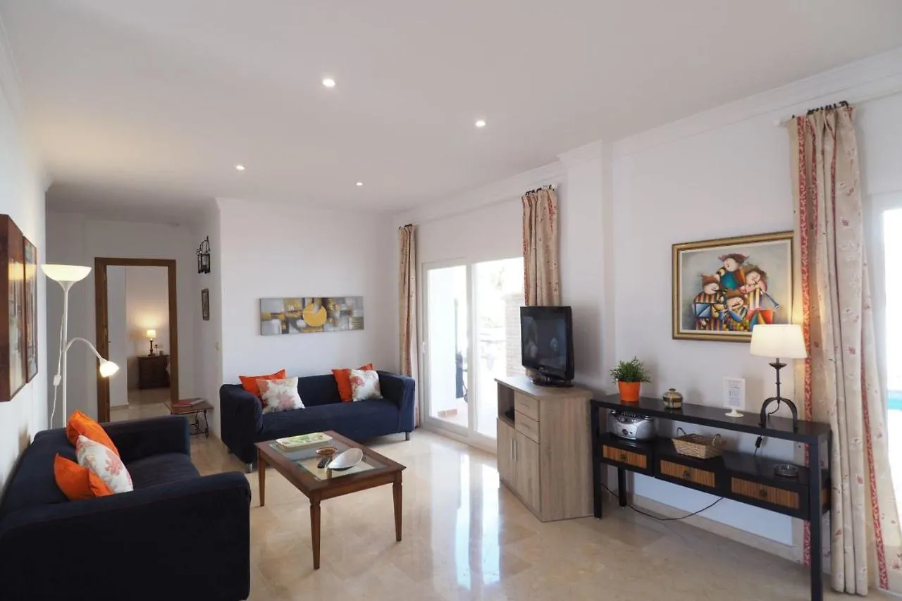 Nerja Paradise Rentals - Villa Las Dalias 0*,