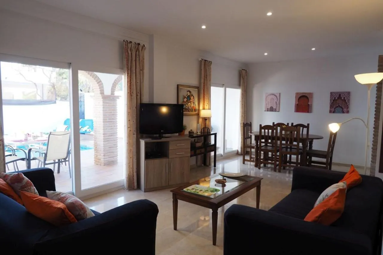 Nerja Paradise Rentals - Villa Las Dalias
